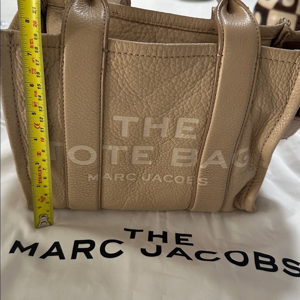 Marc Jacobs Rose Tote Bag Small
10in L x 5in D x 8in H - Picture 11 of 12